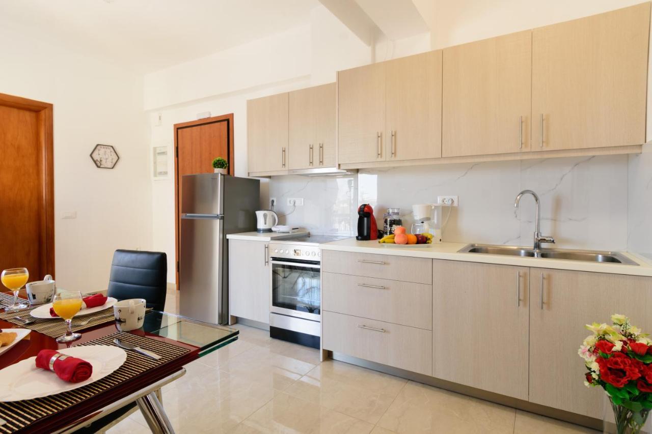 Luxury Lake View Center House Agios Nikolaos Exteriör bild